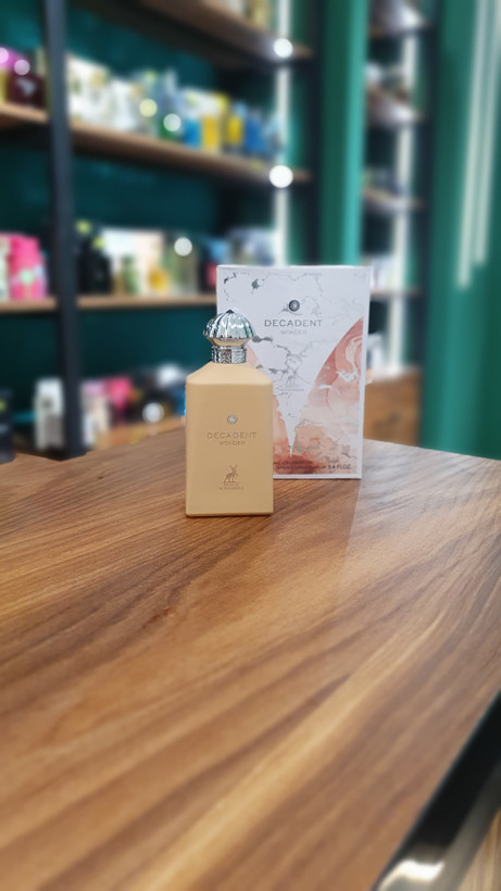 عطر دکادنت واندر الحمبرا