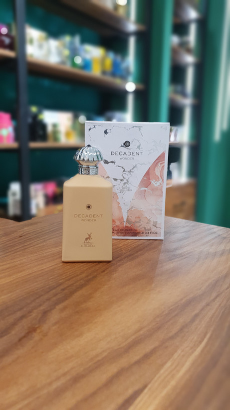 عطر دکادنت واندر الحمبرا