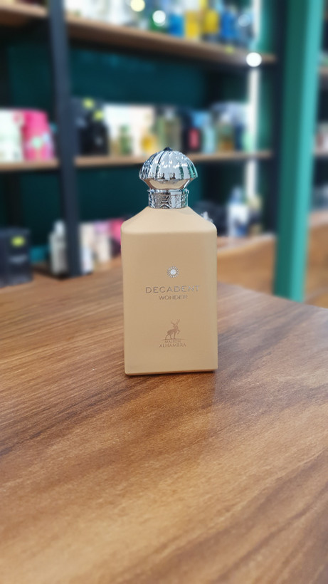 عطر دکادنت واندر الحمبرا