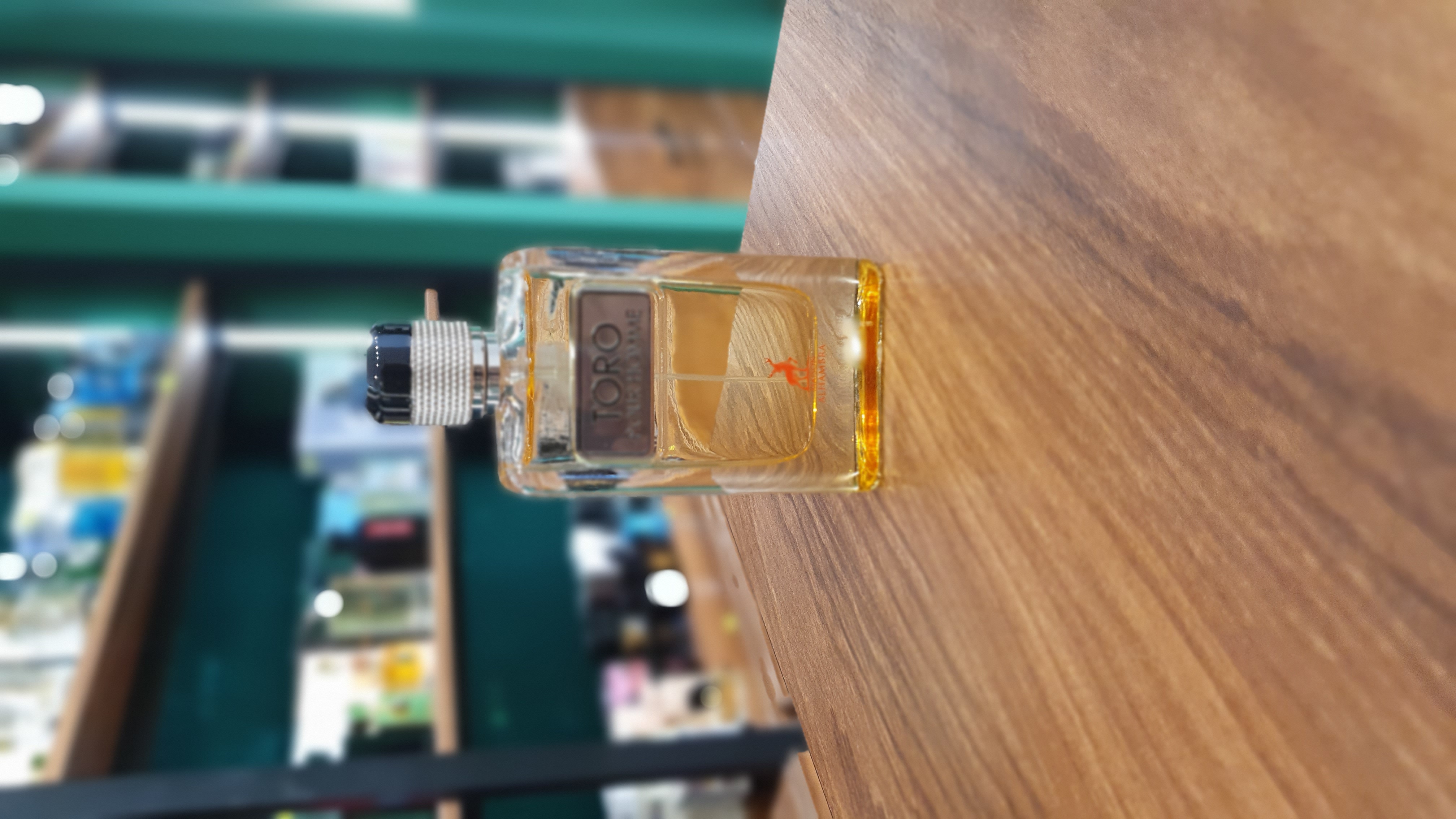 عطر تورُو پور هوم ۱۰۰ میل شرکت الحمبرا